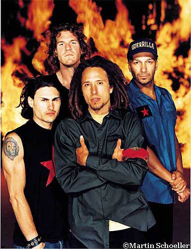 RAGE AGAINST THE MACHINE (,        )